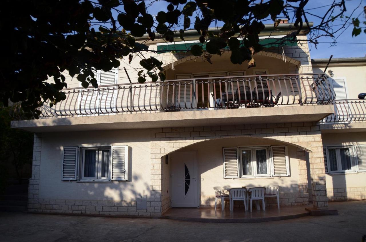 Dvosoban Apartman U Centru Grada Biograd Na Moru Exterior foto
